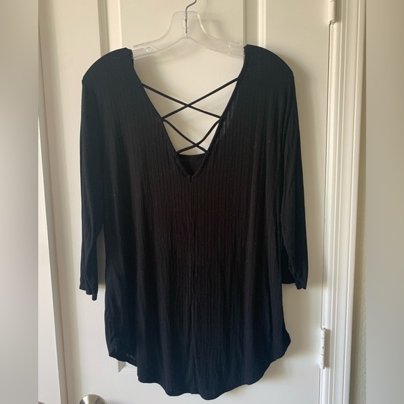 🛍️ 5 for $25!!!!! 🛍️ 1XL Black Long Sleeve Shirt - Picture 2 of 3